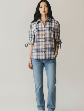 Lumière NWT Plaid Button Front Tie Sleeve Blouse – Size M